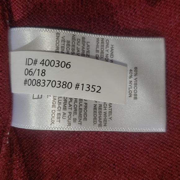 Express V Neck Pullover Sweater L Burgandy with Red Collar - Picture 5 of 7